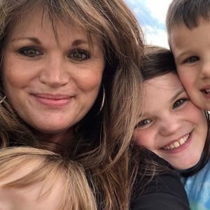 Meet your Posher, Sharon